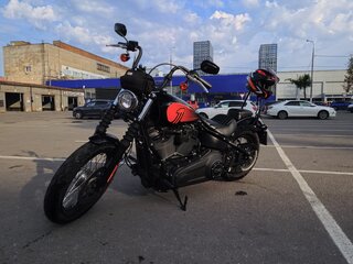 2021 Harley-Davidson Street Bob, чёрный, 1475000 рублей, вид 1