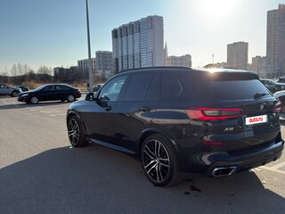 2019 BMW X5 50i IV (G05/G18), чёрный, 5699999 рублей, вид 4