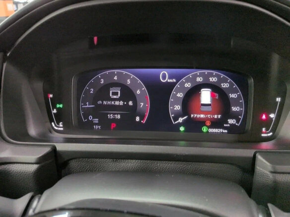 2022 Honda Stepwgn Spada VI, серебристый, 2390000 рублей - вид 5