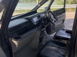 2016 Honda Stepwgn V, серый, 1300000 рублей, вид 5
