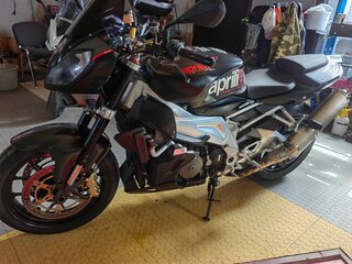 2007 Aprilia Tuono 1000, чёрный, 450000 рублей, вид 4