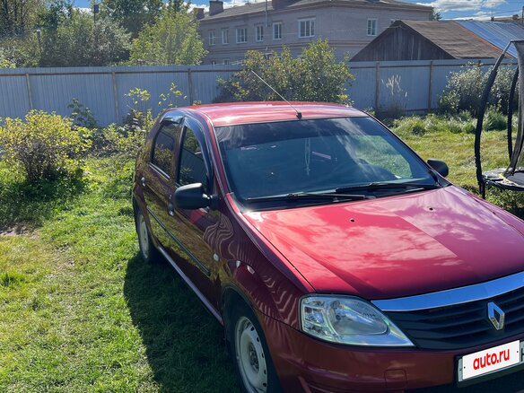 2010 Renault Logan I Рестайлинг, красный, 450000 рублей - вид 4