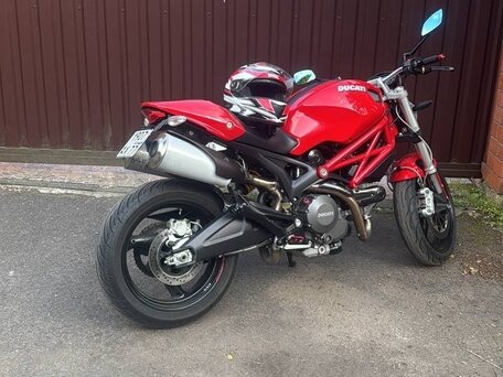 2013 Ducati Monster 696, красный, 400000 рублей, вид 2