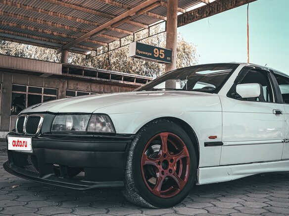1993 BMW 3 серии 325i III (E36), белый, 810000 рублей - вид 10