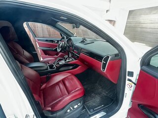 2020 Porsche Cayenne III, белый, 8500000 рублей, вид 5