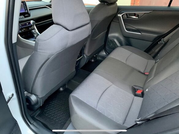 2019 Toyota RAV4 V (XA50), белый - вид 14