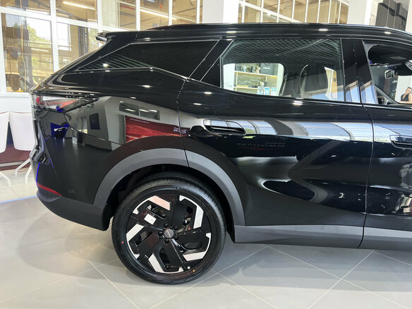 2026 Omoda C7, чёрный, 3499000 рублей - вид 33