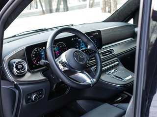 2024 Mercedes-Benz V-Класс Long 300 d длинный III (W447) Рестайлинг, чёрный, 19990000 рублей, вид 3
