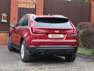 2018 Cadillac XT4 I, красный, 2300000 рублей, вид 4