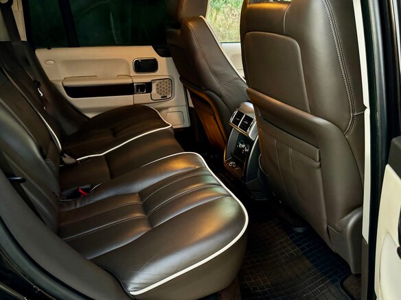 2011 Land Rover Range Rover III Рестайлинг 2, коричневый, 1830000 рублей - вид 31