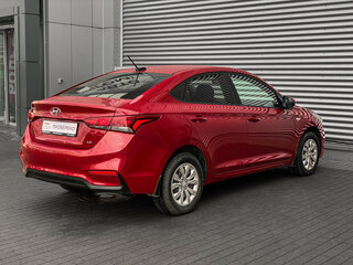 2018 Hyundai Solaris II, красный, 1240000 рублей, вид 4
