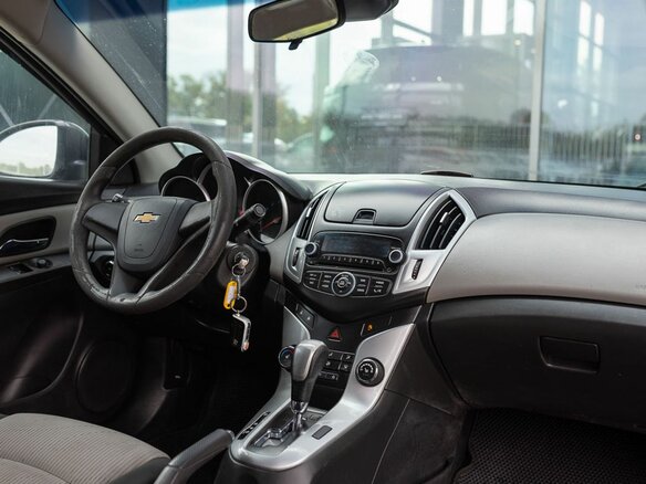2014 Chevrolet Cruze I Рестайлинг, серый - вид 9