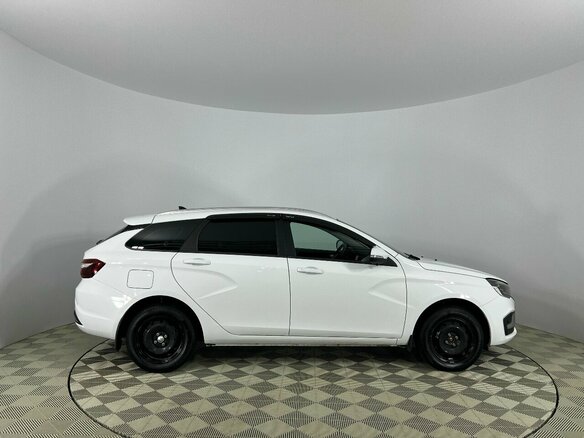 2024 Lada (ВАЗ) Vesta SW I Рестайлинг (NG), белый, 1295000 рублей - вид 3