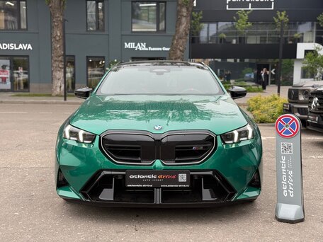 2026 BMW M5 VII (G90), зелёный, 19230000 рублей, вид 2