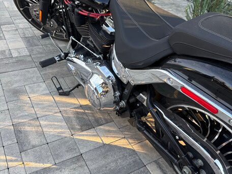 2024 Harley-Davidson Breakout, чёрный, 2250000 рублей, вид 1