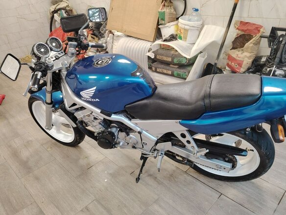 1987 Honda CB 400 Super Four, синий, 315000 рублей - вид 4