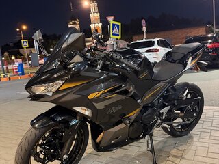 2022 Kawasaki Ninja 400, чёрный, 600000 рублей, вид 1