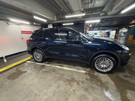 2014 Porsche Cayenne S II Рестайлинг (958), синий, 3600000 рублей, вид 4