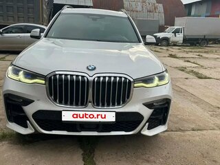 2021 BMW X7 30d I (G07), белый, 6900000 рублей, вид 5
