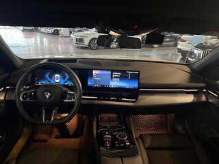 2024 BMW 5 серии 520i VIII (G60/G61/G68), белый, 5604000 рублей, вид 5