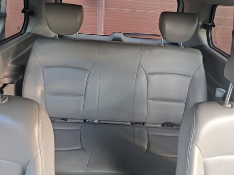 2018 Hyundai Grand Starex, серый, 2800000 рублей, вид 2