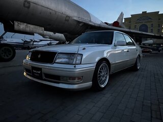 1998 Toyota Crown X (S150), белый, 820000 рублей, вид 2