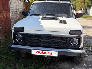 2011 Lada (ВАЗ) 2121 (4x4) I Рестайлинг, белый, 440000 рублей, вид 2