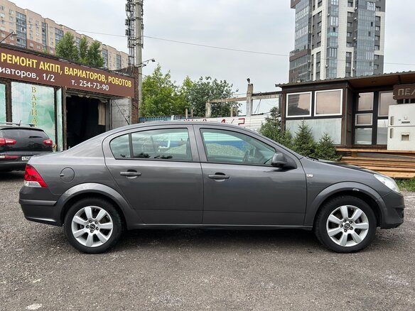2010 Opel Astra H Рестайлинг, серый, 545000 рублей - вид 2
