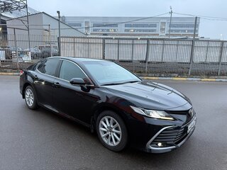2021 Toyota Camry VIII (XV70) Рестайлинг, чёрный, 2500000 рублей, вид 2