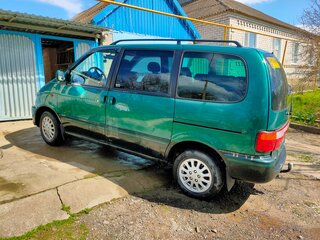 2000 Nissan Serena I (C23), зелёный, 720000 рублей, вид 4