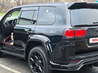 2011 Toyota Land Cruiser 200 Series, чёрный, 5000000 рублей, вид 5