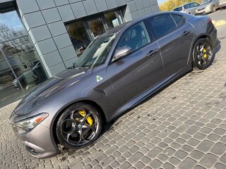 2017 Alfa Romeo Giulia Quadrifoglio II (952), серый, 3950000 рублей, вид 2
