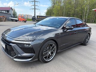 2024 Hyundai Sonata VIII (DN8) Рестайлинг, серый, 5000000 рублей, вид 3