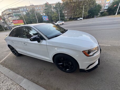2014 Audi A3 III (8V), белый, 1830000 рублей, вид 1