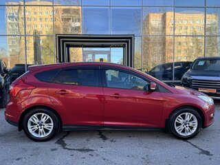 2013 Ford Focus III, красный, 759000 рублей, вид 2