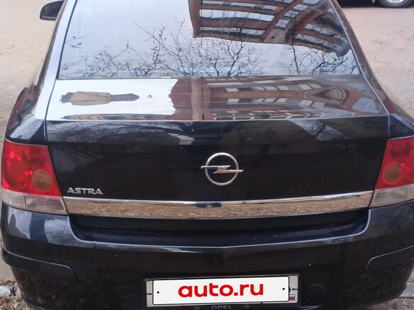 2013 Opel Astra H Рестайлинг, чёрный, 650000 рублей - вид 2