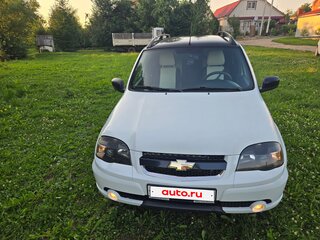 2017 Chevrolet Niva I Рестайлинг, белый, 699000 рублей, вид 2