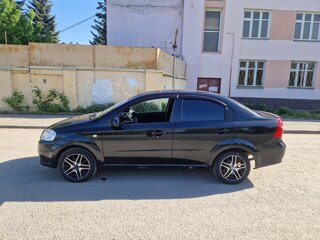 2010 Chevrolet Aveo I Рестайлинг, чёрный, 270000 рублей, вид 2