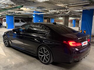 2021 BMW 5 серии 530i VII (G30/G31/G38) Рестайлинг, чёрный, 4500000 рублей, вид 5