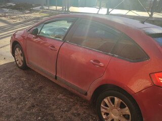 2010 Citroen C4 I Рестайлинг, красный, 330000 рублей, вид 4