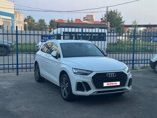 2021 Audi Q5 45 TFSI II (FY) Рестайлинг, белый, 4890000 рублей, вид 5