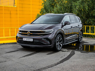 2021 Volkswagen Talagon I, фиолетовый, 3899000 рублей, вид 1