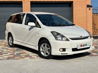 2003 Toyota Wish I, белый, 580000 рублей, вид 2