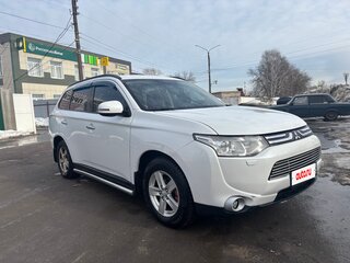 2012 Mitsubishi Outlander III, белый, 1350000 рублей, вид 4