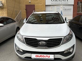 2013 Kia Sportage III, белый, 1450000 рублей, вид 2