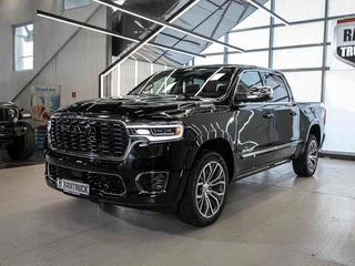 2026 Ram 1500 Crew Cab V Рестайлинг, чёрный, 11249370 рублей, вид 5
