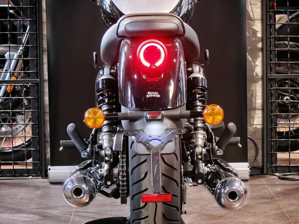 2026 Royal Enfield Super Meteor, серебристый, 773000 рублей - вид 14