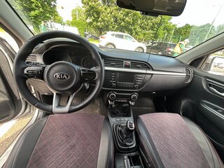 2018 Kia Rio X-Line IV, серебристый, 1450000 рублей, вид 5