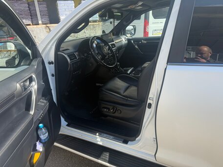 2022 Lexus GX 460 II Рестайлинг 2, белый, 9480000 рублей, вид 5