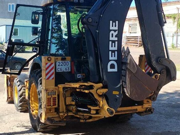 2012 John Deere 325K, жёлтый, 4250000 рублей